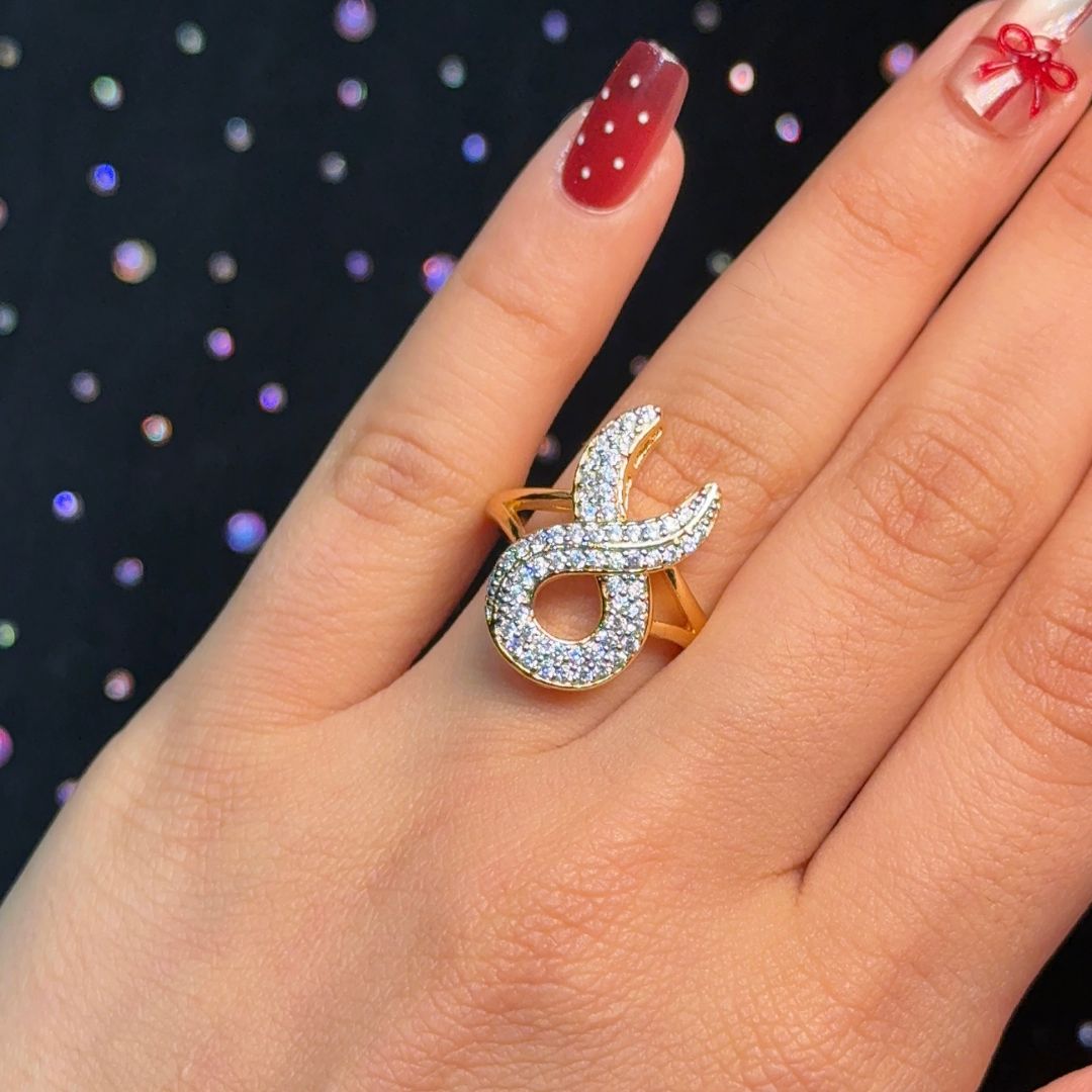 Royal Loop AD Ring