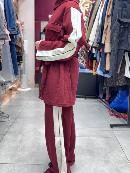 Side View Of Women’s modest 2 piece tracksuit set with hijab – sporty zip-up jacket and wide leg pants