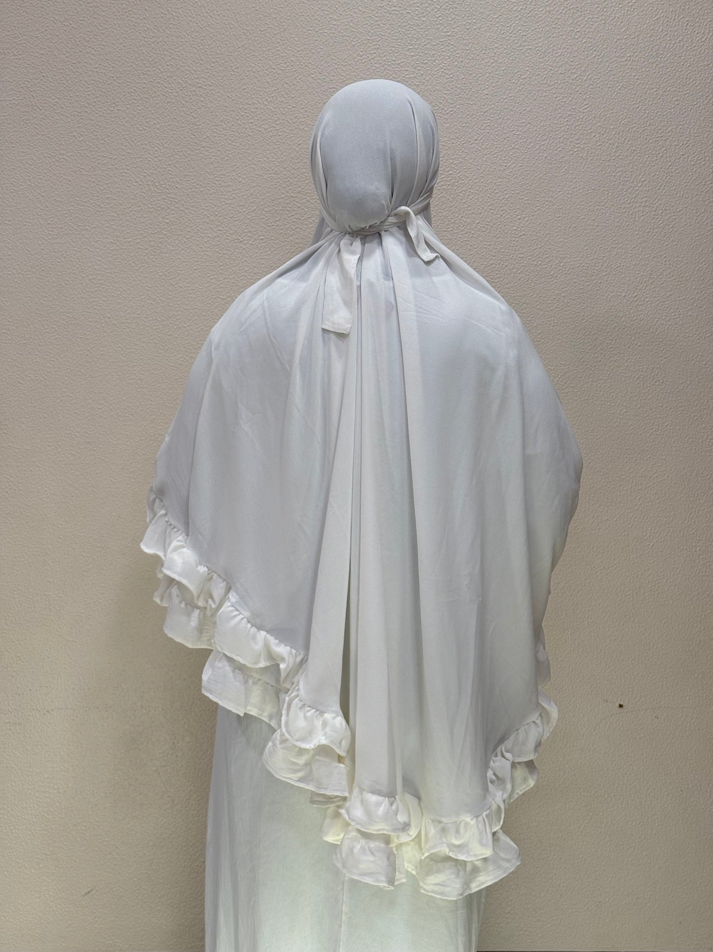 Jilbab with white abaya for umrah