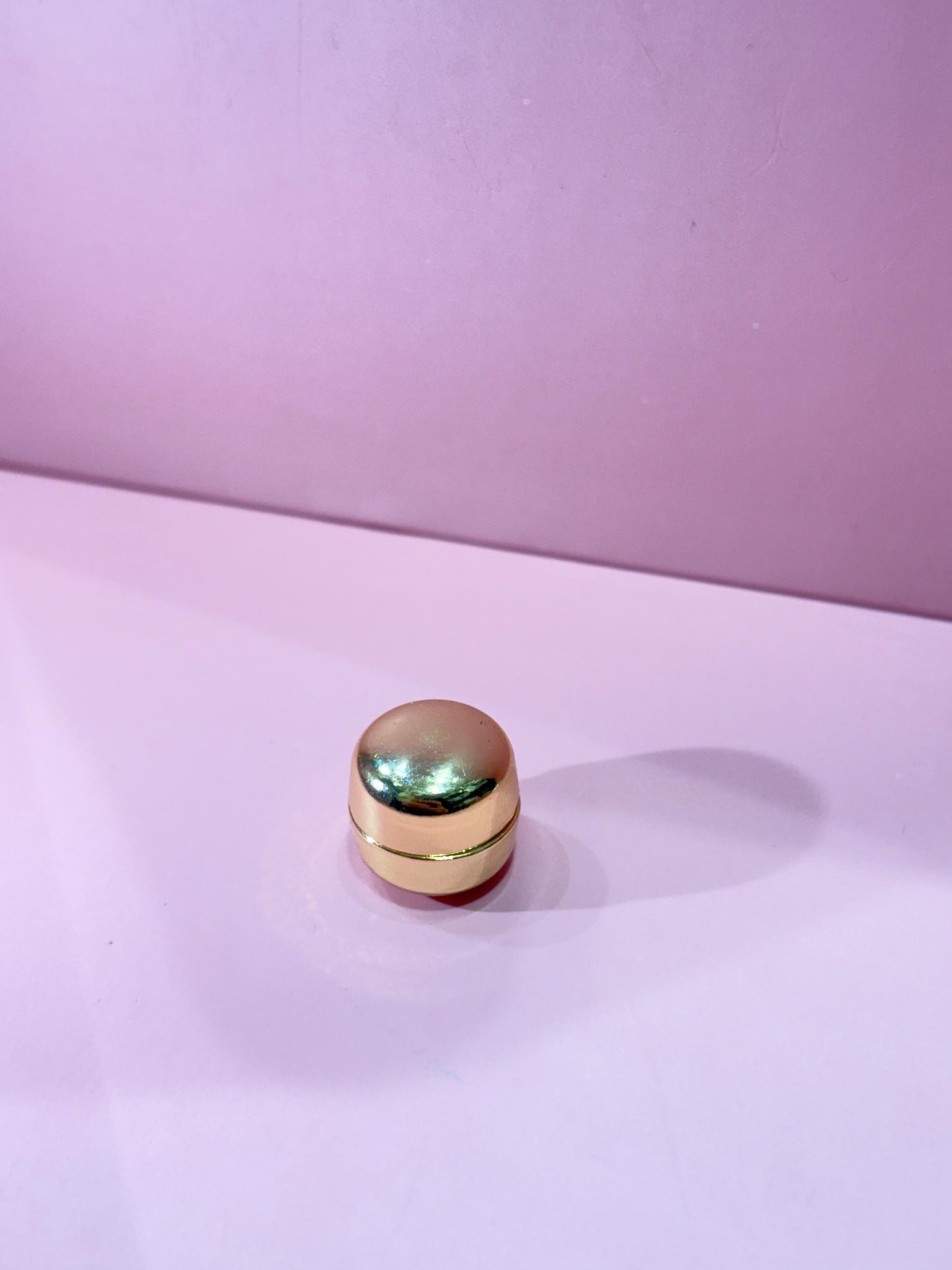 Small round gold hijab magnetic pin