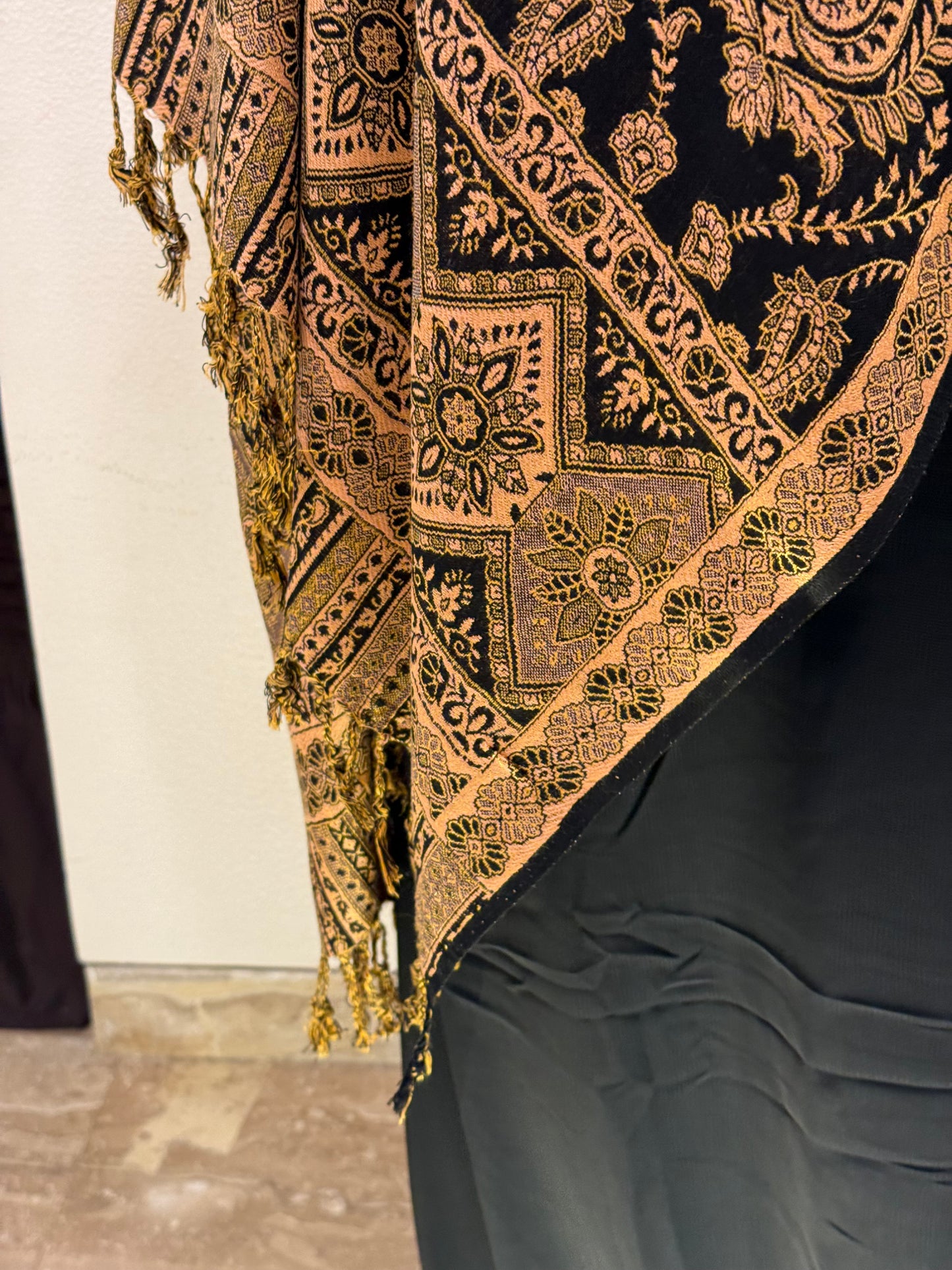 Gold Shimmer Premium Pashmina Shawl Elegant Luxury Timeless Shimmer Modest Fashion Effortless Glamour