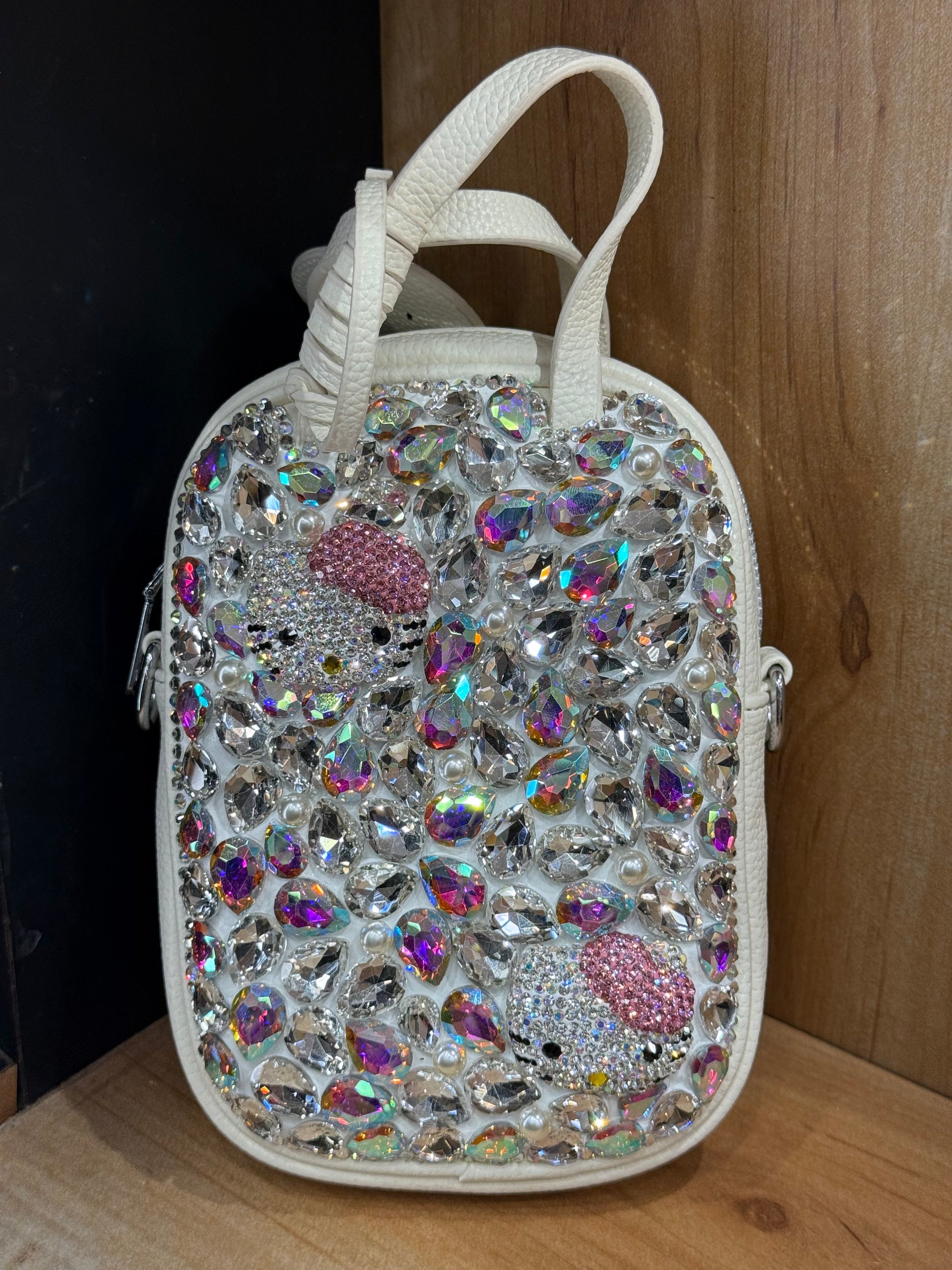 White Diamond Purse Elegant • Luxury • Stylish Premium Party Handbag Effortless Sophistication
