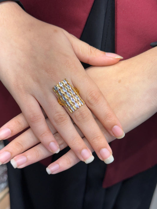 Gold Alike Turkish Style Ring

Designed for women who appreciate timeless Turkish-inspired elegance, this ring combines ethnic artistry with luxury fashion.

Perfect for weddings, festive occasions, parties, gifting, and stylish everyday wear.
