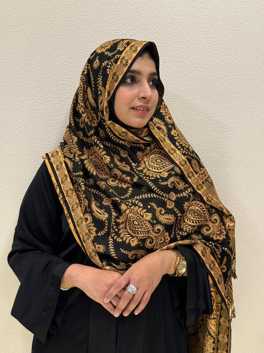 Gold Shimmer Premium Pashmina Shawl

Elegant • Luxury • Timeless

Shimmer Modest Fashion

Effortless Glamour