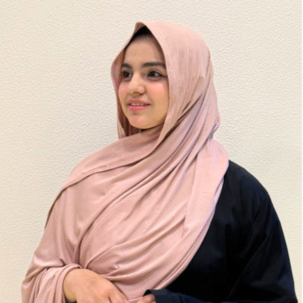 Pink Ribbed Jersey Hijab

Premium Soft Stretch Textured Modest Scarf

Soft • Breathable • Elegant

Lightweight Comfort • Everyday Style

Effortless Elegance