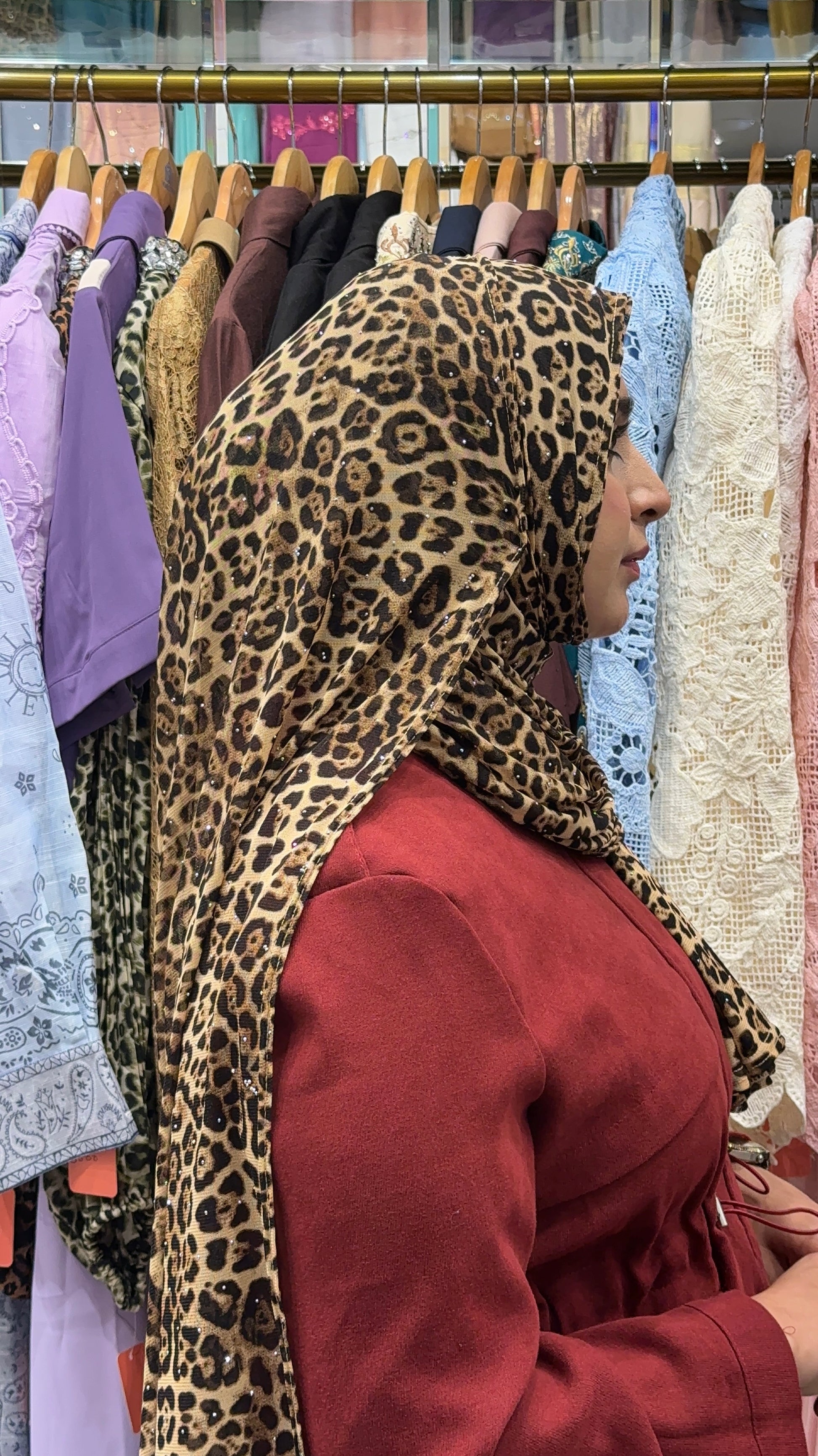 Printed Jersey Hijab

Premium Soft Stretch Modest Scarf

Stylish • Comfortable • Elegant

Lightweight Comfort • Everyday Fashion

Effortless Style
