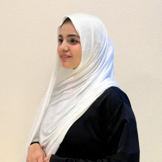 White Bamboo Jersey Hijab

Premium Soft Stretch Modest Scarf

Soft • Breathable • Elegant

Lightweight Comfort • Everyday Style

Effortless Elegance